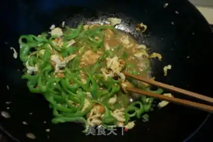 Make Egg pepper noodles step 8