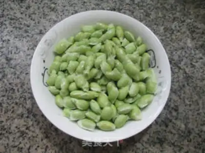 Make Onion fried beans step 1