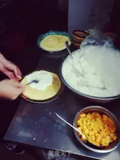 Make Mango lasagna cake step 1