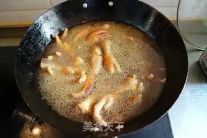 Make Chicken claws in the private room step 7
