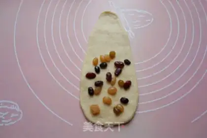 Make Bean buns step 8