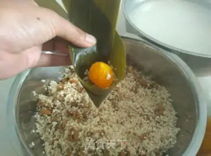 Make Take the chicken leg and the egg yellow step 11