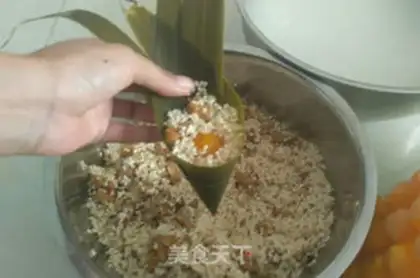 Make Take the chicken leg and the egg yellow step 12