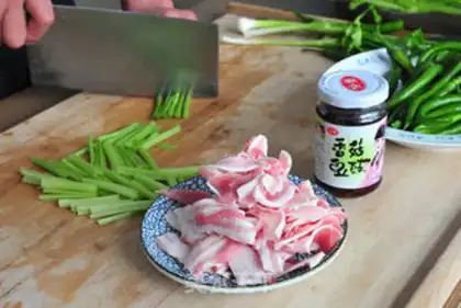 Make Spoon sauce step 1