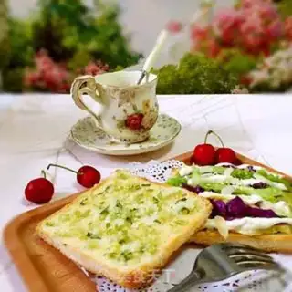 Make Garlic butter sandwich step 7