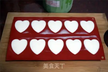 Make Fresh fruit cream step 7