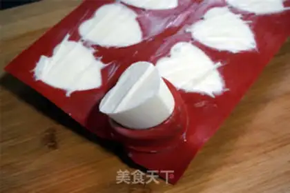 Make Fresh fruit cream step 8