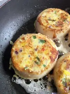 Make Onion cake step 4