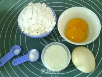Make Egg yolk step 0