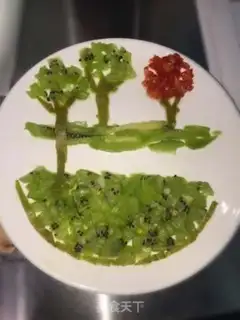 Make The fruit platter, the green tree step 2