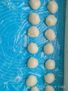 Make Snowmen step 5