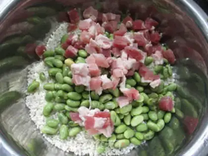 Make The salty green soybeans step 3