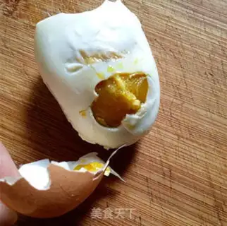 Make Pickled duck eggs step 8