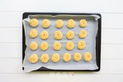 Make Frozen cookies step 5