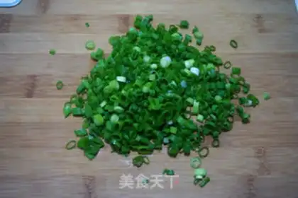 Make Onion sauce noodles step 3