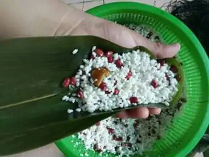 Make Red bean dates step 2