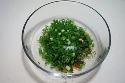 Make Onion sauce noodles step 4
