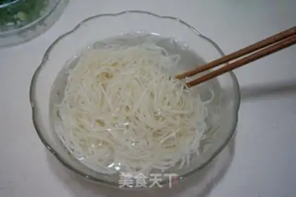 Make Onion sauce noodles step 5