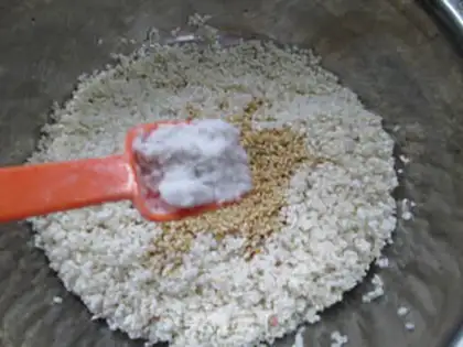 Make The salted egg oatmeal step 3