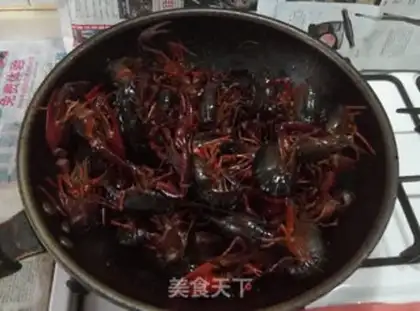 Make Thirteen fragrance lobster step 2