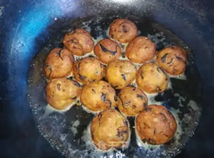 Make Red burnballs step 7