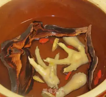 Make Qianxiang phoenix soup step 1