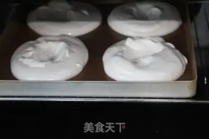 Make Pavlova cake step 5