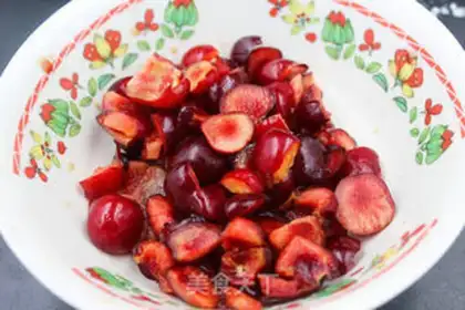 Make Cherry pie step 2