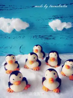 Make Penguin snacks step 18
