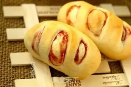 Make ♪ Flower jam bread ♪ step 9