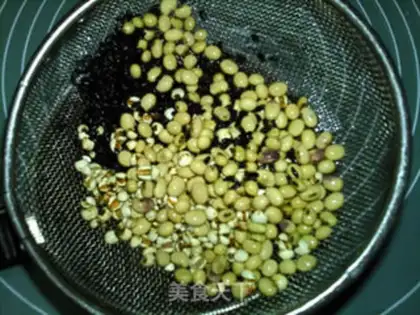 Make Black rice soy step 1