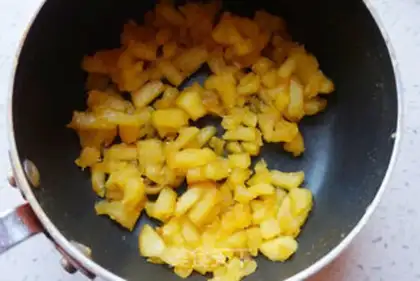 Make A new caramel apple pie step 3