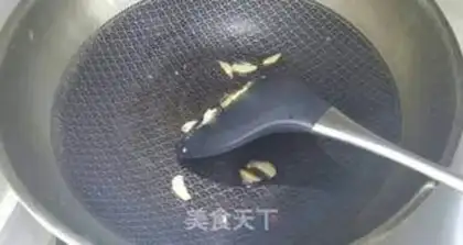 Make Eggs and wooden ears step 2