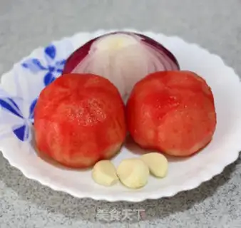 Make Spanish seafood step 1