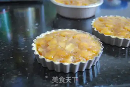 Make Mini pineapple pie step 18
