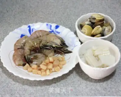 Make Spanish seafood step 4
