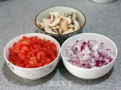 Make Spanish seafood step 6