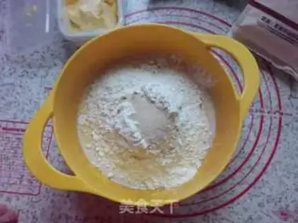 Make Coconut hand tore bread step 7