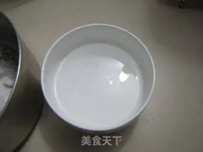 Make Milk, white and cold step 3