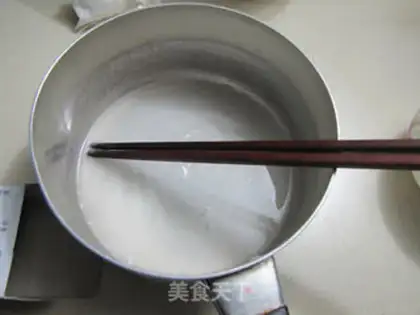 Make Milk, white and cold step 4