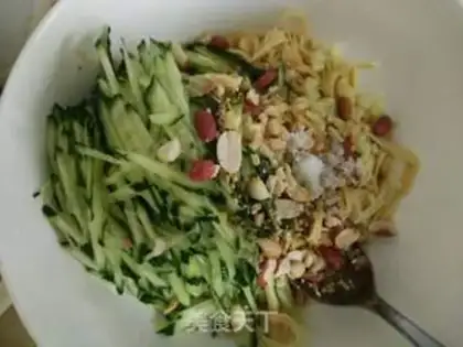 Make cucumber tofu broccoli step 2