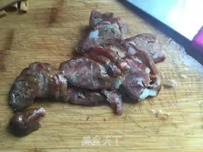 Make Garlic fried sausage step 5