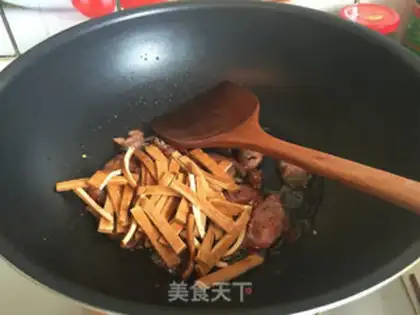 Make Garlic fried sausage step 8