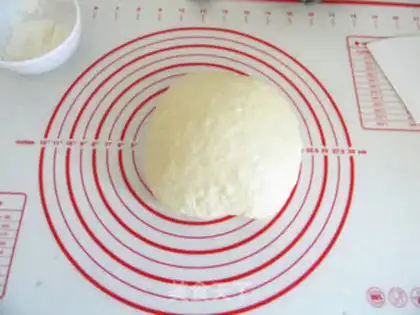 Make A soft cream bun step 1