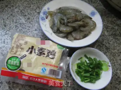 Make Shrimp roasting a sour chicken step 0