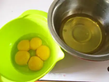Make Spinach cup and cream cake step 3