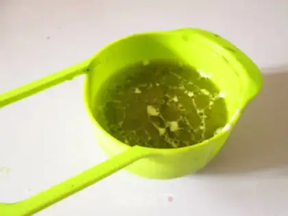 Make Spinach cup and cream cake step 4
