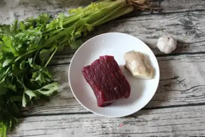 Make Celery beef step 0