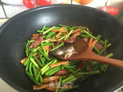 Make Garlic fried sausage step 12