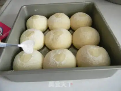 Make A soft cream bun step 5